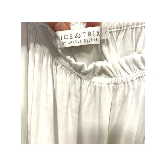 Alice & Trixie by Angela George White Cinch Waist Bubble Sleeve Blouse Sz Small - Picture 6 of 8